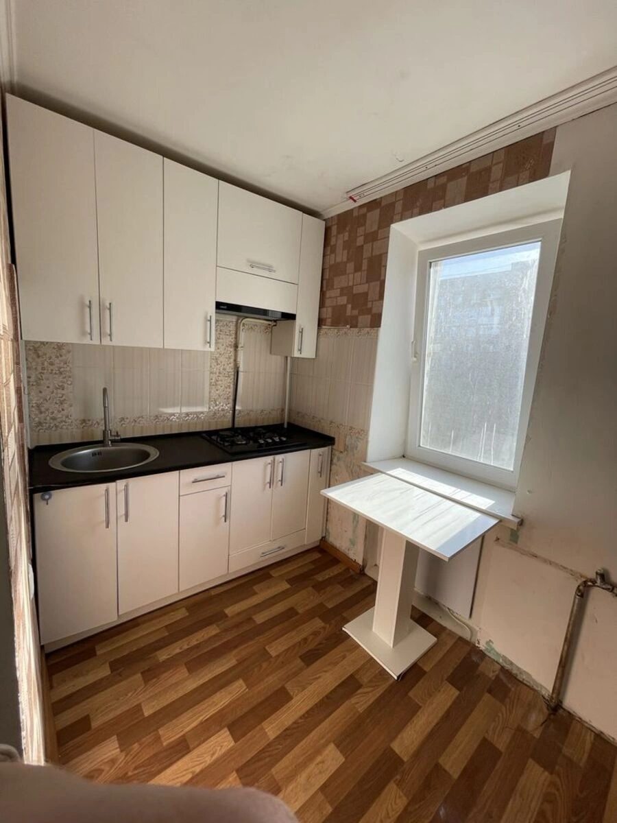 Продаж квартири 1 кімната, 25 m², 5 пов./5 поверхів. Фортечний (кіровський), Кропивницький. 