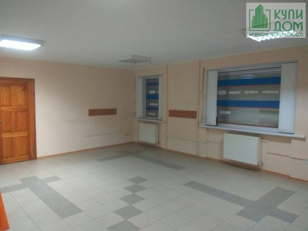 Продам офіс 45 m², 1 пов./5 поверхів. Гоголя вул., Кропивницький. 