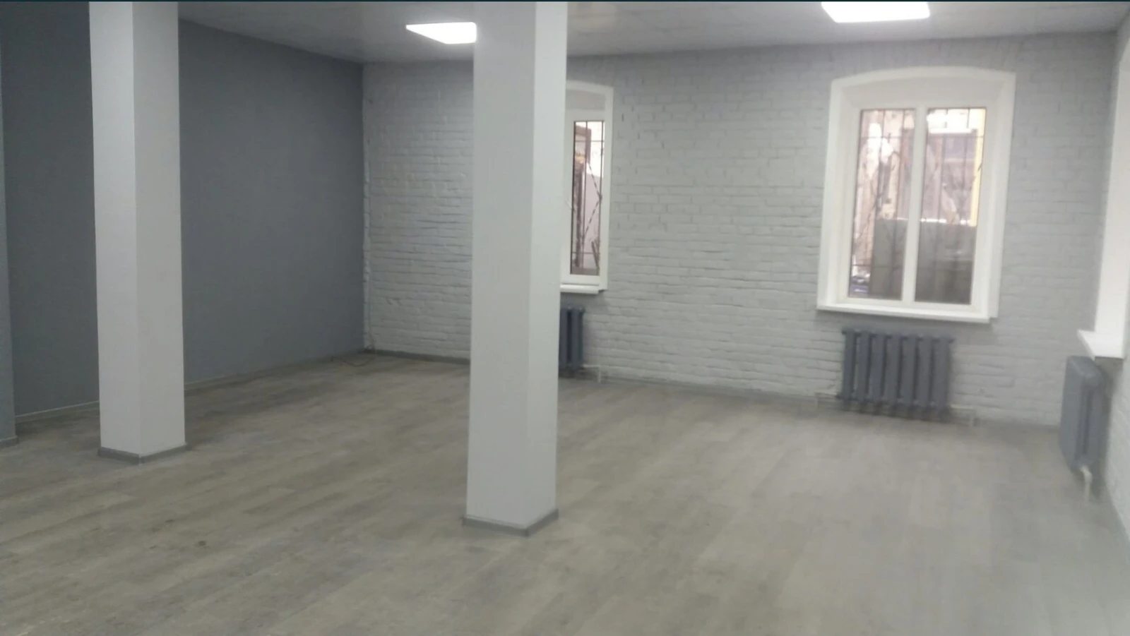 Продам нерухомість під комерцію 112 m², 1 пов./1 пов.. Архитектора Паученка Дворцова (Ленина) улица, Кропивницький. 