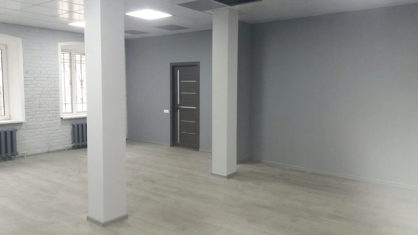 Продам нерухомість під комерцію 112 m², 1 пов./1 пов.. Архитектора Паученка Дворцова (Ленина) улица, Кропивницький. 