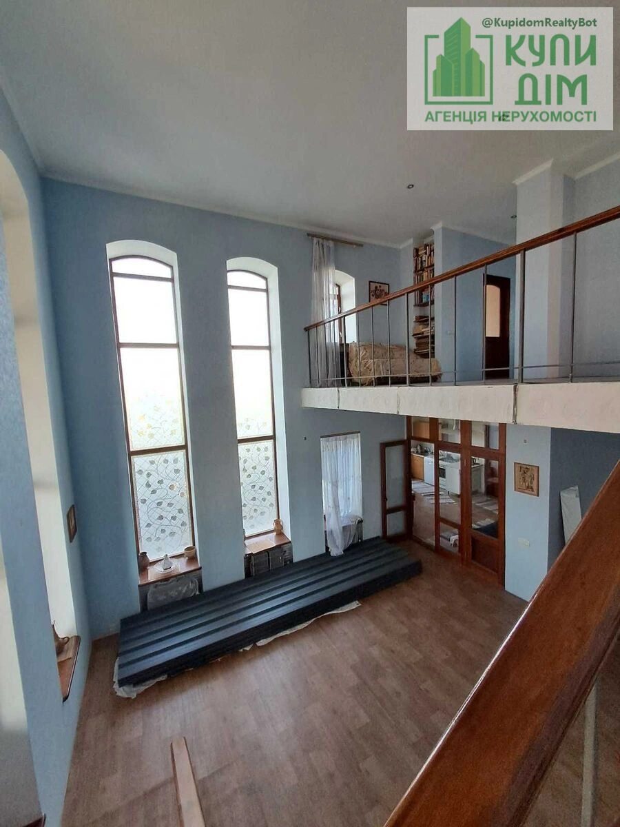 House for sale 230 m², 2 floors. Kozatska , Kropyvnytskyy. 