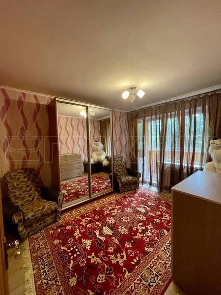 Apartments for sale. 3 rooms, 76 m². Pukhova Henerala vul., Chernihiv. 