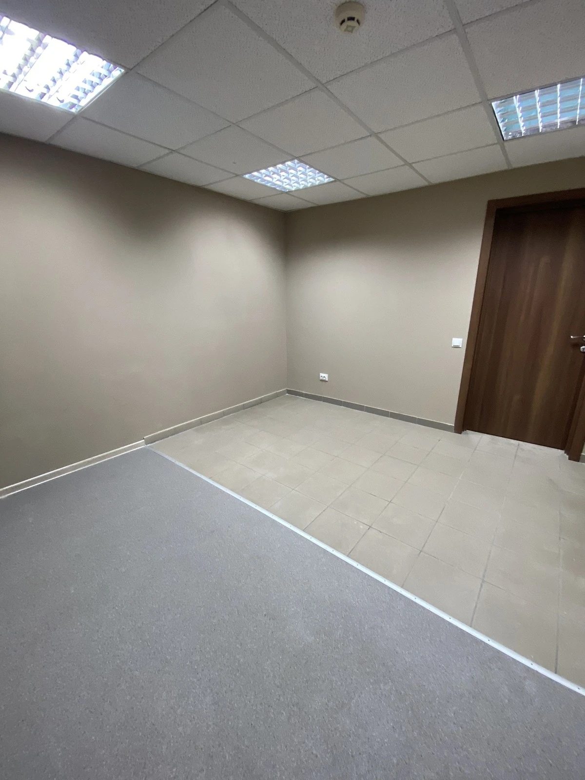 Office for sale. 40 m², 1st floor/5 floors. Malanyuka , Kropyvnytskyy. 
