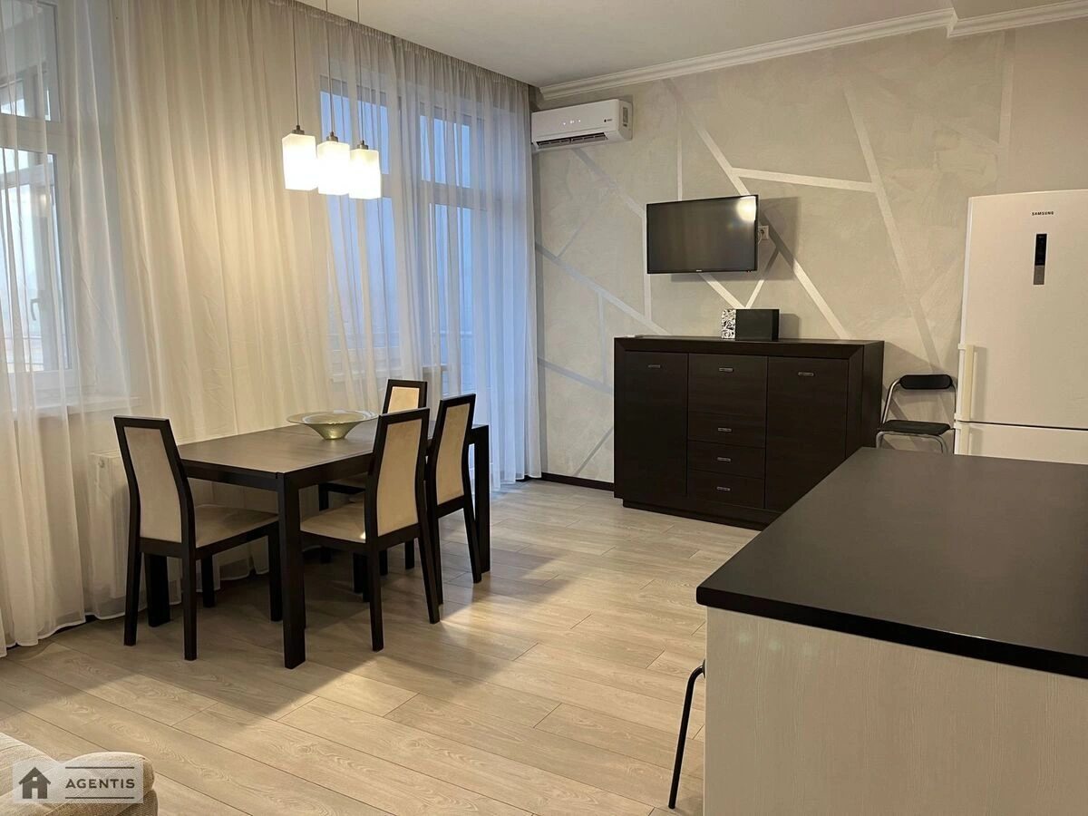 Apartment for rent. 3 rooms, 180 m², 9th floor/23 floors. 18, Yuriya Illyenka vul. Melnykova, Kyiv. 