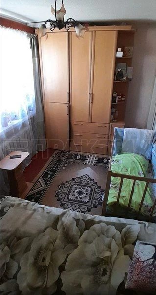 Продаж квартири 3 кімнати, 50 m². Перемоги 199 , Чернігів. 