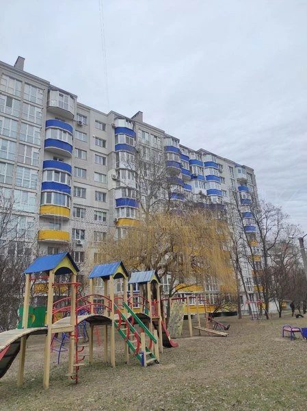 Продажа квартиры 1 комната, 44 m². Грушевського проспект (1-го Травня) 191, Чернигов. 