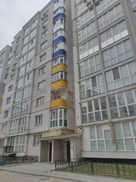 Продажа квартиры 1 комната, 44 m². Грушевського проспект (1-го Травня) 191, Чернигов. 