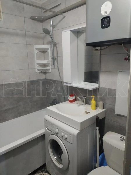 Продаж квартири 2 кімнати, 458 m². Жабинського вул. 3, Чернігів. 