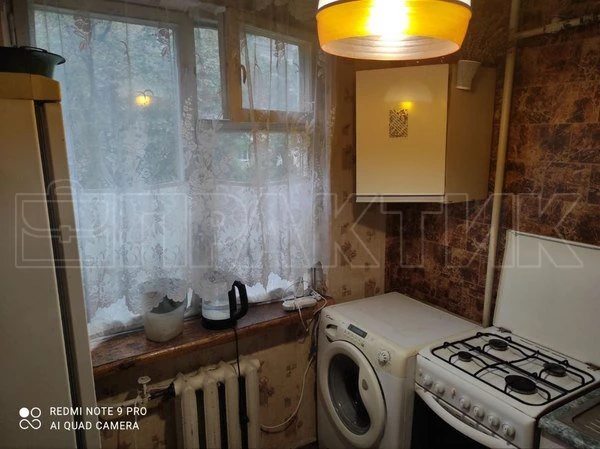 Продаж квартири 2 кімнати, 44 m². Борисоглiбська вул. (Серьожникова вул.) 3, Чернігів. 