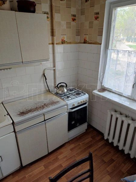 Продажа квартиры 3 комнаты, 58 m². Івана Мазепи вул. 45, Чернигов. 