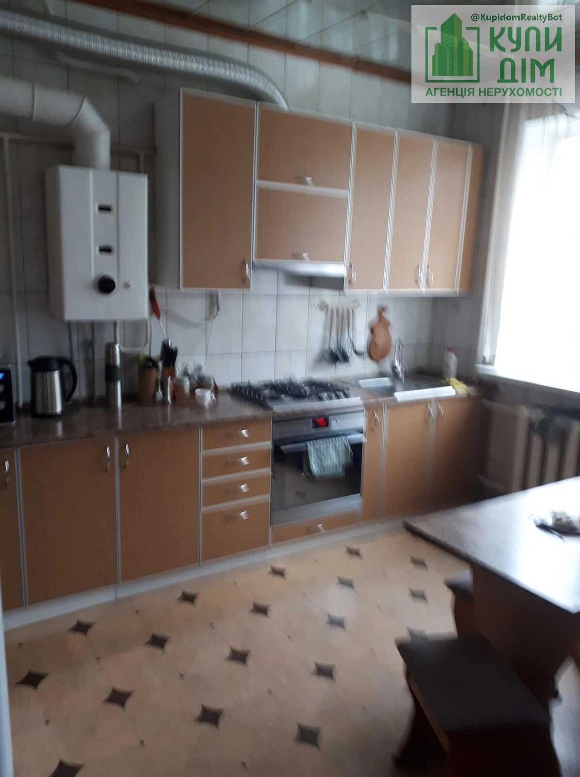 Продаж будинку 280 m², 3 поверхи. Фортечний (кіровський), Кропивницький. 