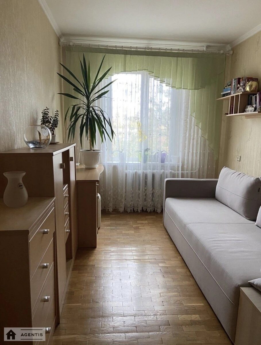 Здам квартиру. 1 room, 36 m², 3rd floor/9 floors. 19, Прирічна 19, Київ. 