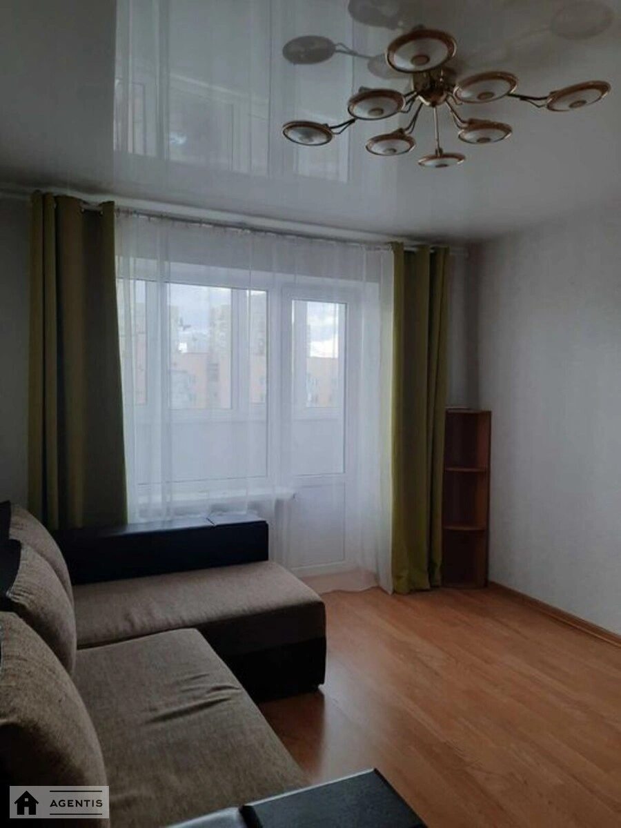 Apartment for rent. 1 room, 35 m², 9th floor/10 floors. Svyatoshynskyy rayon, Kyiv. 