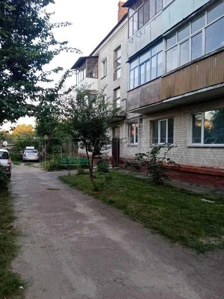 Продаж квартири 2 кімнати, 42 m². Старобілоуська вул. 27а, Чернігів. 