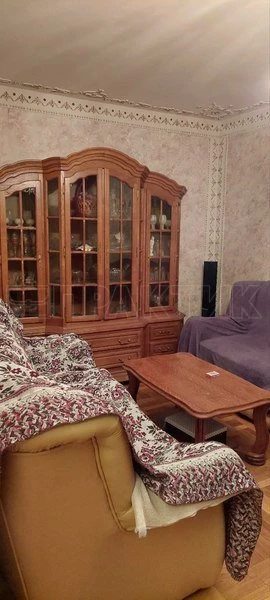 Продажа квартиры 4 комнаты, 84 m². Київськая вул. 6, Чернигов. 