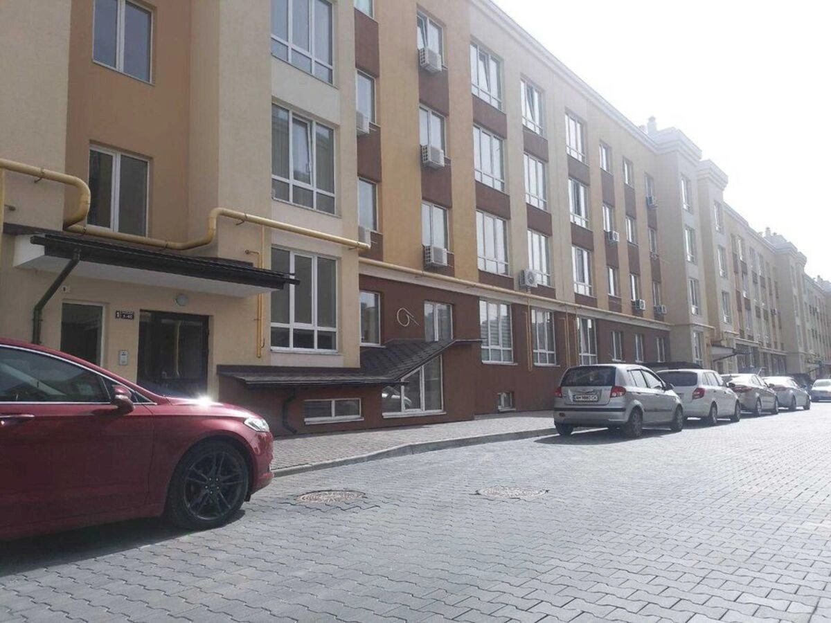 Apartments for sale. 1 room, 33 m², 1st floor/4 floors. 103, Soborna , Sofiyivska Borshchahivka. 