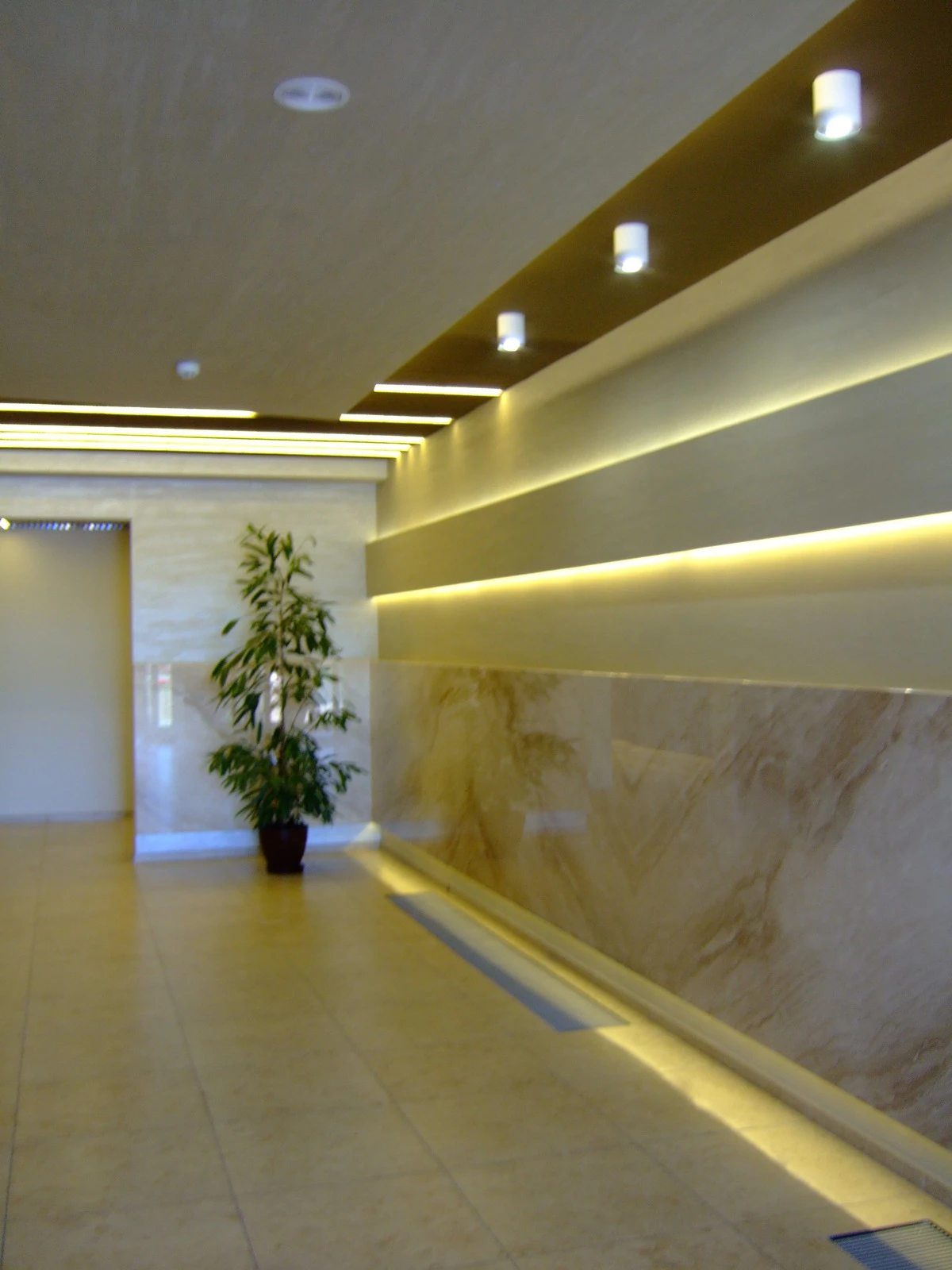 Продаж квартири. 3 rooms, 100 m², 20 floor/23 floors. 32, Глибочицька 32, Київ. 
