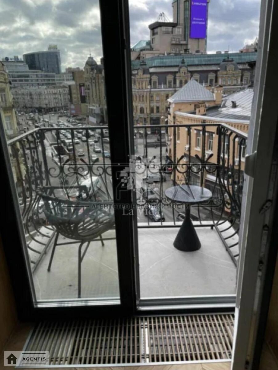 Apartment for rent. 3 rooms, 104 m², 5th floor/6 floors. 5, Bessarabska 5, Kyiv. 