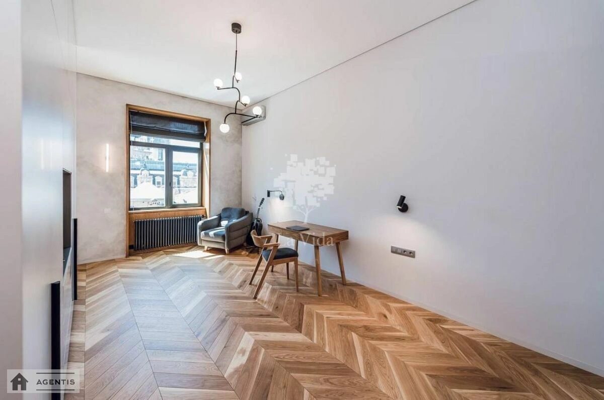 Apartment for rent. 3 rooms, 104 m², 5th floor/6 floors. 5, Bessarabska 5, Kyiv. 