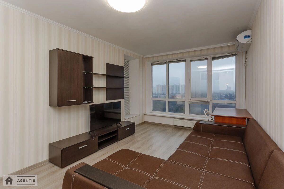 Сдам квартиру. 1 room, 35 m², 16 floor/16 floors. 18, Князя Романа Мстиславича 18, Киев. 