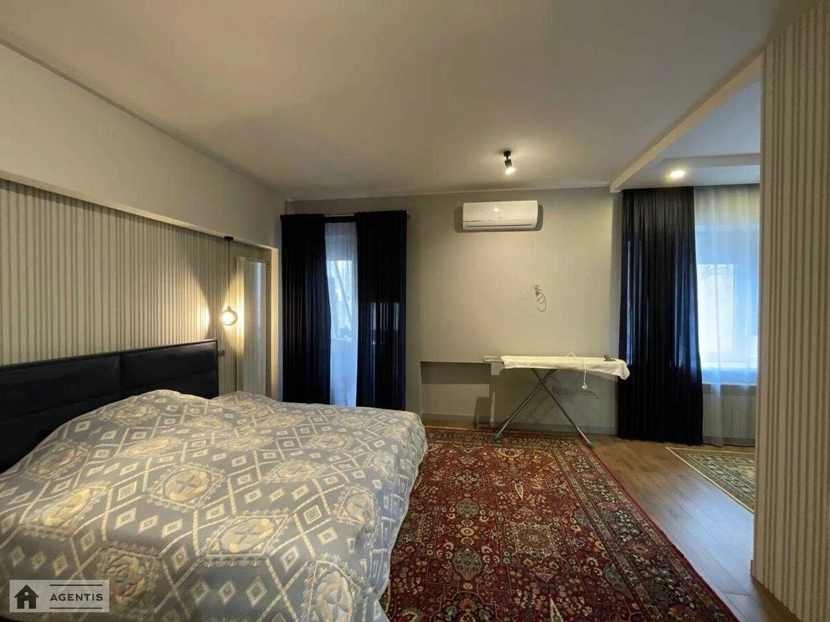 Apartment for rent. 1 room, 63 m², 2nd floor/4 floors. 3, Dovnar-Zapolskogo 3, Kyiv. 