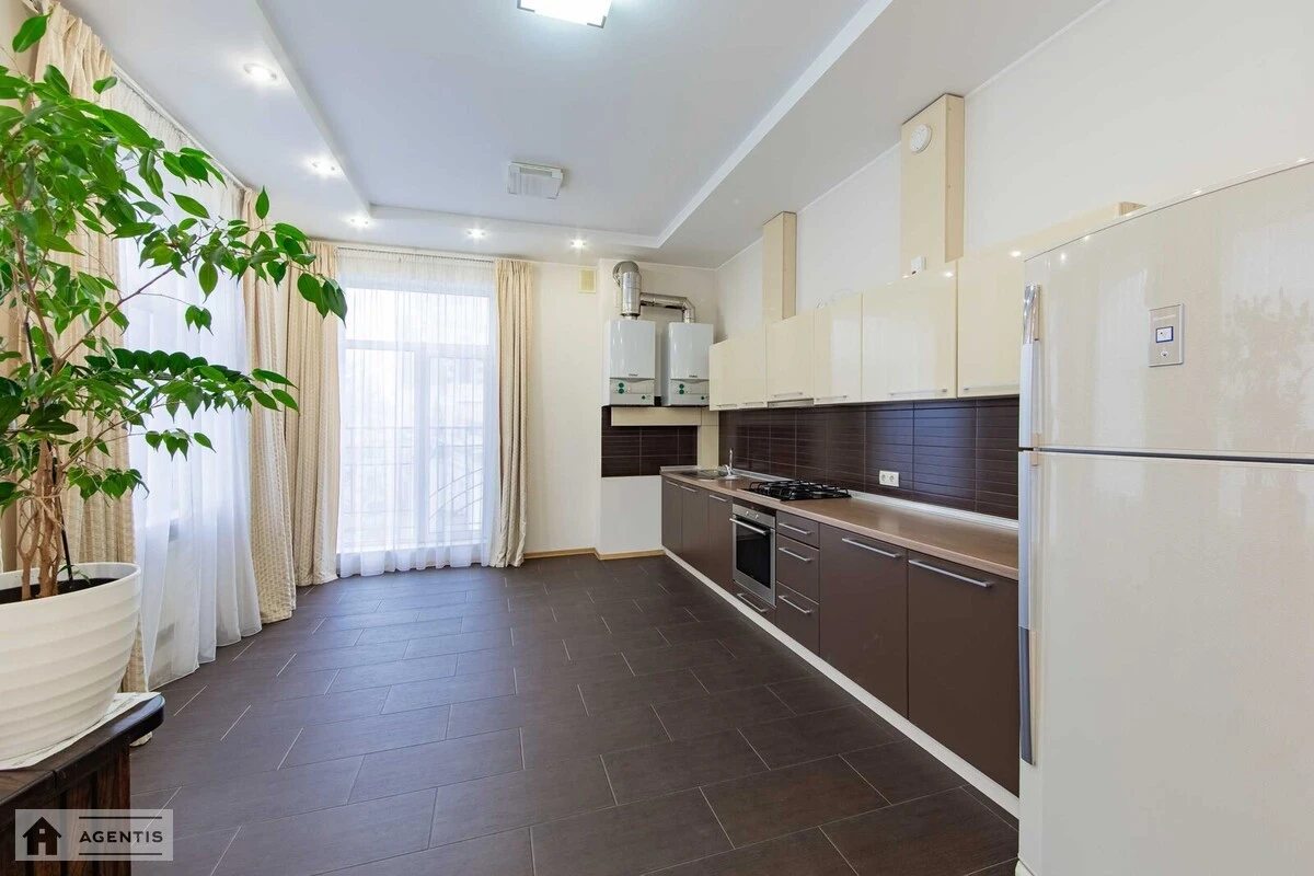 Apartment for rent. 5 rooms, 308 m², 5th floor/6 floors. 3, Darvina 3, Kyiv. 