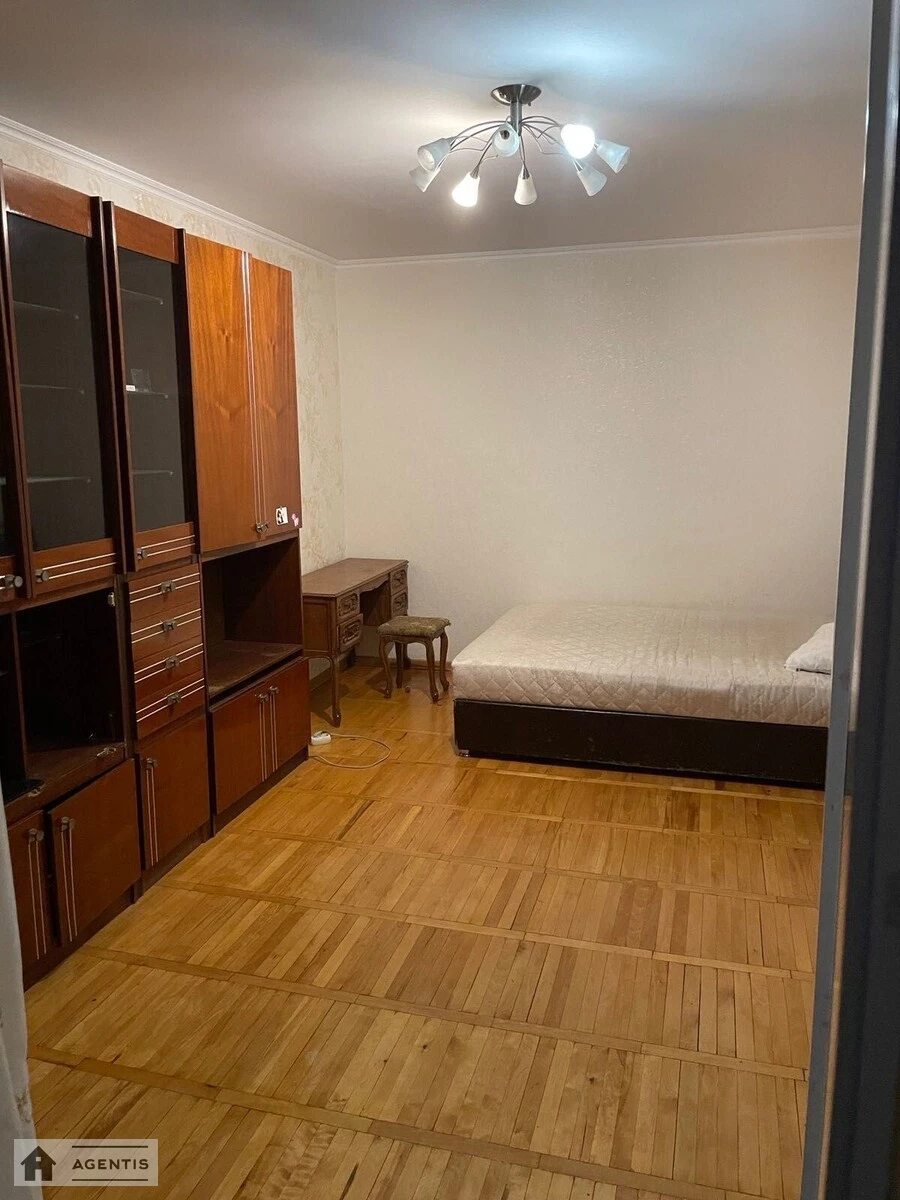 Apartment for rent. 4 rooms, 96 m², 3rd floor/12 floors. 10, Bratstva tarasivtsiv vul. Dekabrystiv, Kyiv. 