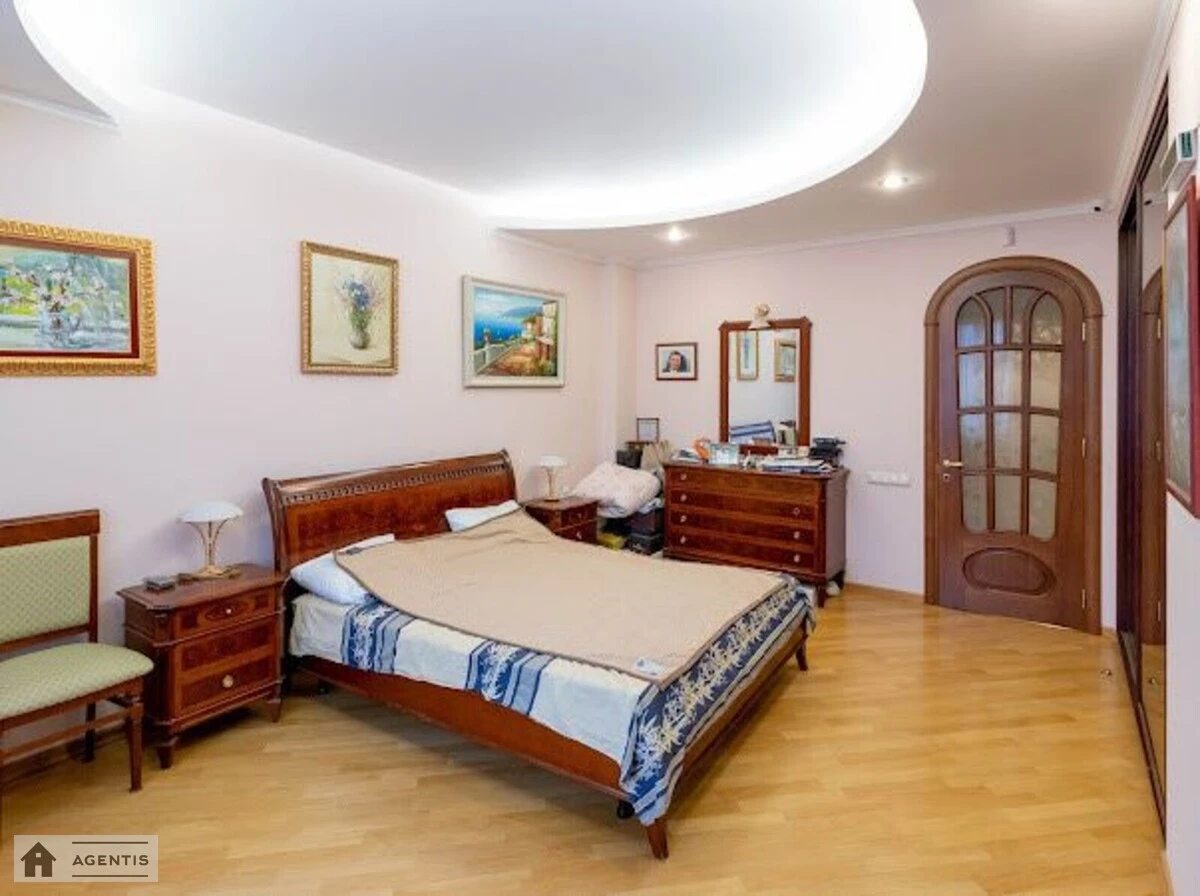 Сдам квартиру. 3 rooms, 165 m², 6th floor/15 floors. 1, Лескова 1, Киев. 