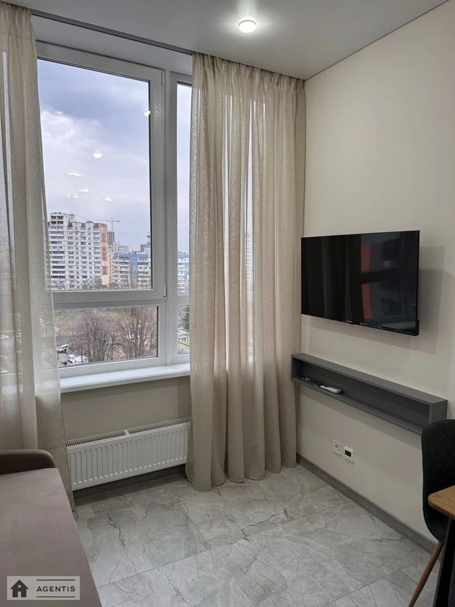 Здам квартиру. 2 rooms, 41 m², 9th floor/9 floors. 15, Бережанська 15, Київ. 