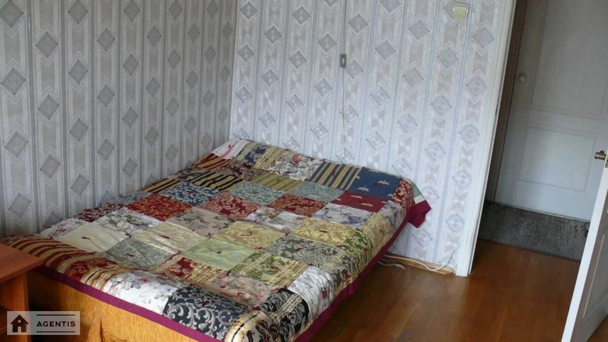Apartment for rent. 2 rooms, 50 m², 4th floor/9 floors. 5, Serzha Lyfarya vul., Kyiv. 