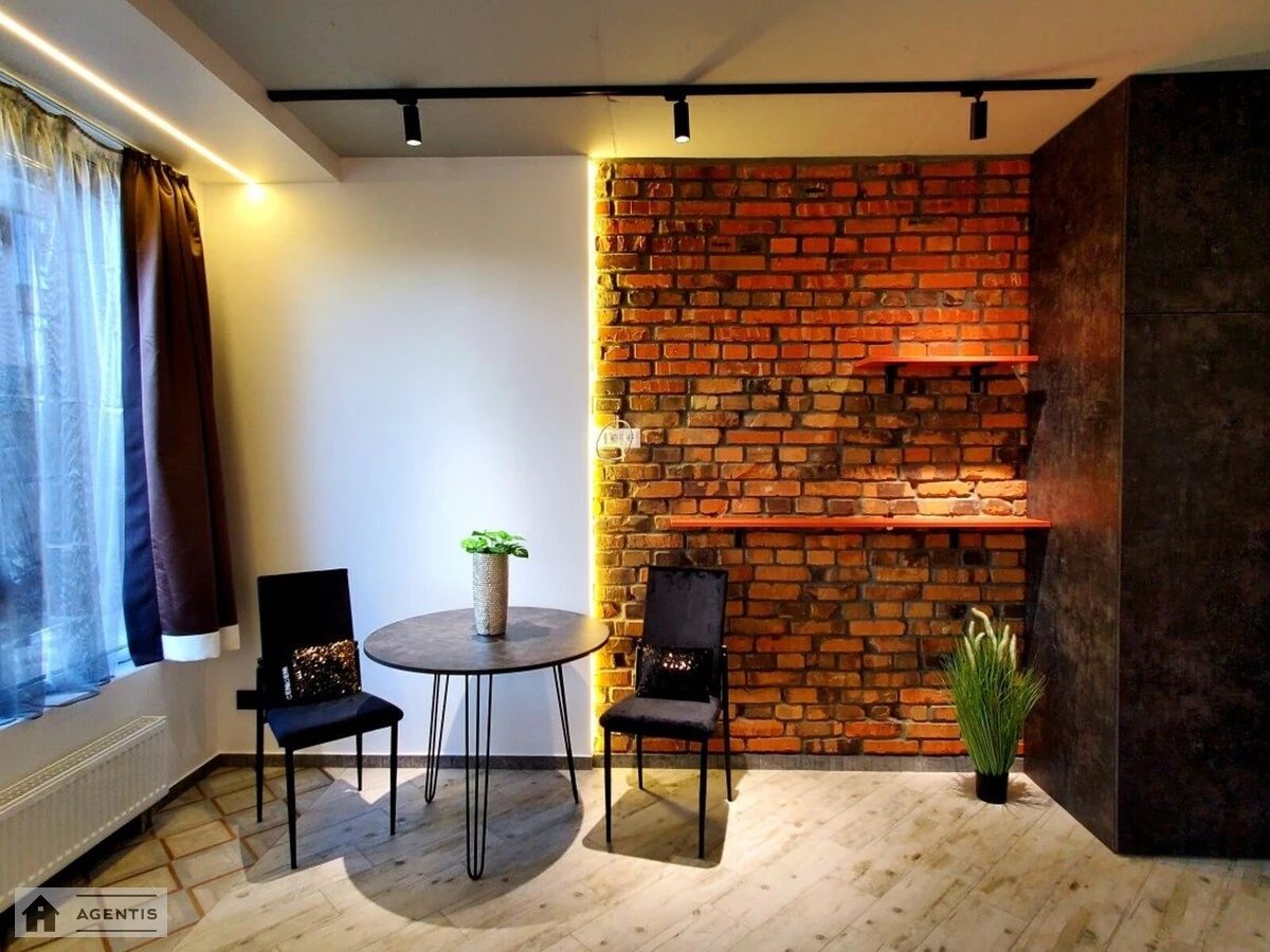 Apartment for rent. 1 room, 29 m², 2nd floor/16 floors. Lyubomyra Huzara prosp. Kosmonavta Komarova, Kyiv. 