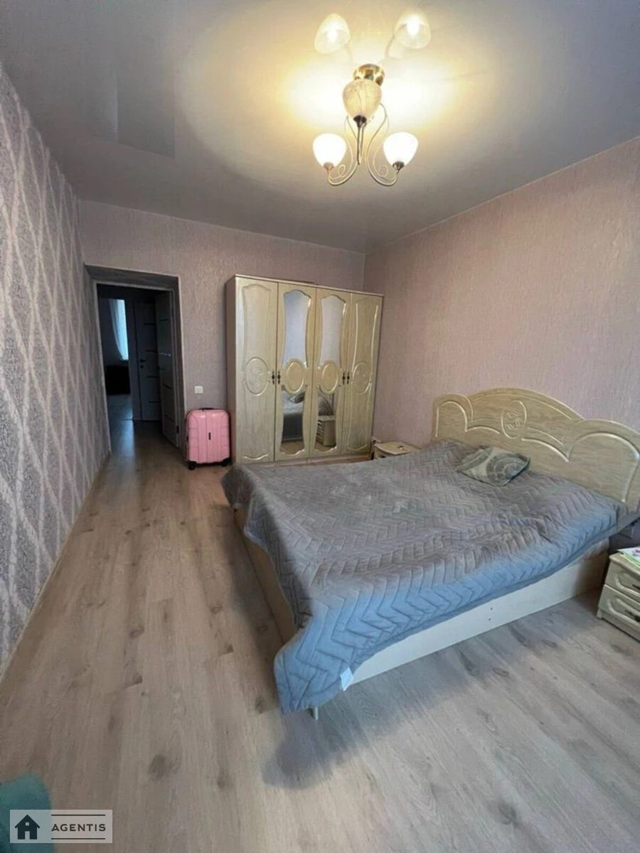 Apartment for rent. 2 rooms, 70 m², 5th floor/10 floors. Shevchenka , Sofiyivska Borshchahivka. 
