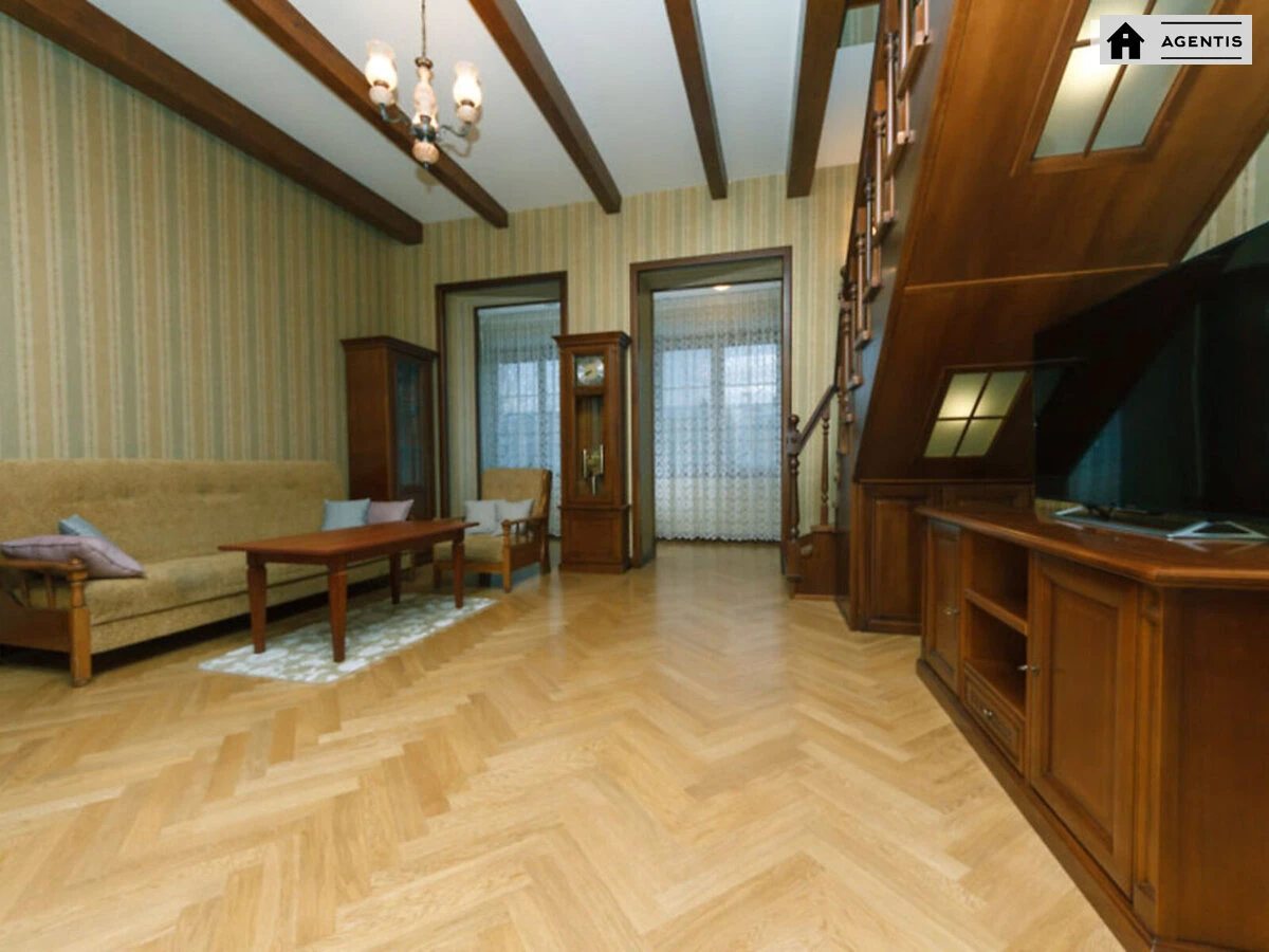 Здам квартиру. 3 rooms, 160 m², 4th floor/5 floors. 7, Академіка Богомольця вул., Київ. 