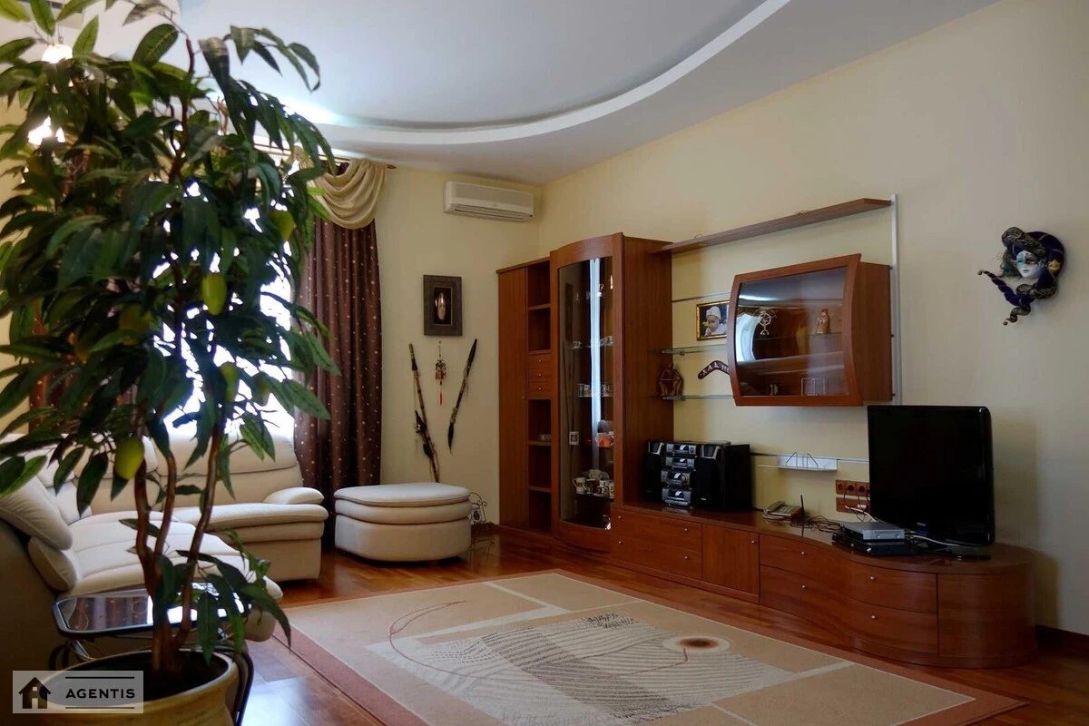 Apartment for rent. 2 rooms, 64 m², 2nd floor/9 floors. 25 , Kyiv. 