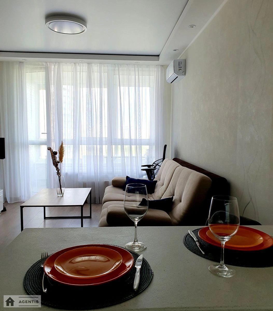 Здам квартиру. 1 room, 53 m², 17 floor/24 floors. 3, Зарічна 3, Київ. 