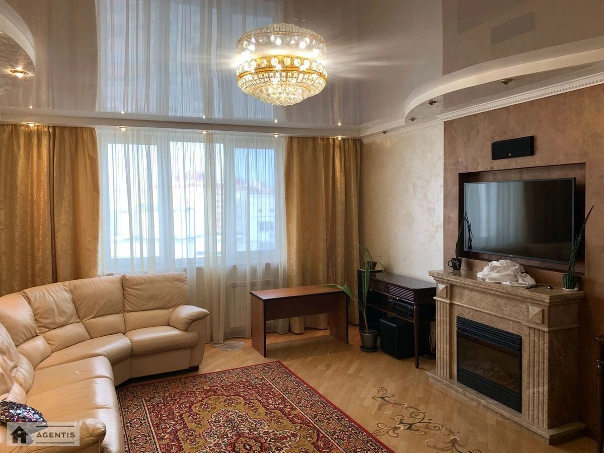 Apartment for rent. 4 rooms, 144 m², 19 floor/24 floors. 1, Sribnokilska 1, Kyiv. 