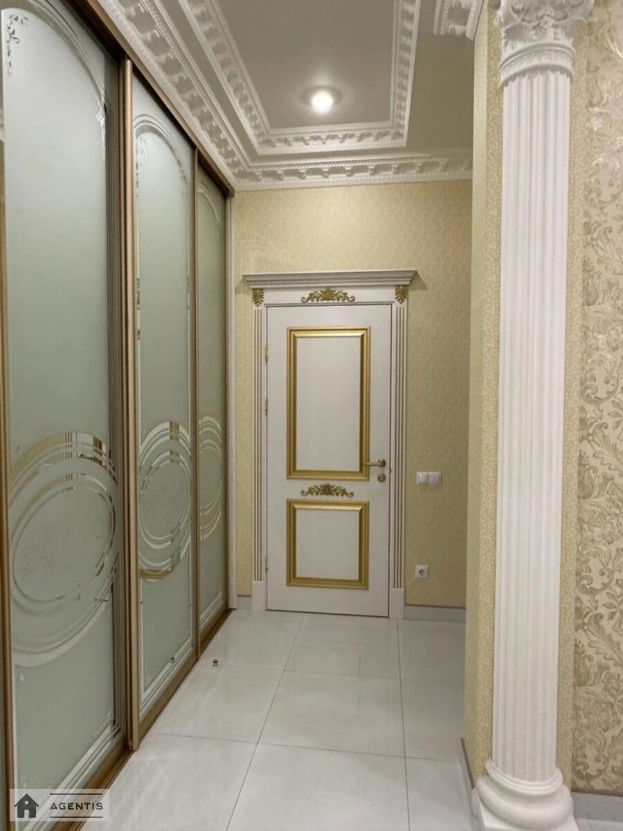 Сдам квартиру. 2 rooms, 96 m², 4th floor/24 floors. 44, Євгена Коновальця вул. (Щорса), Киев. 