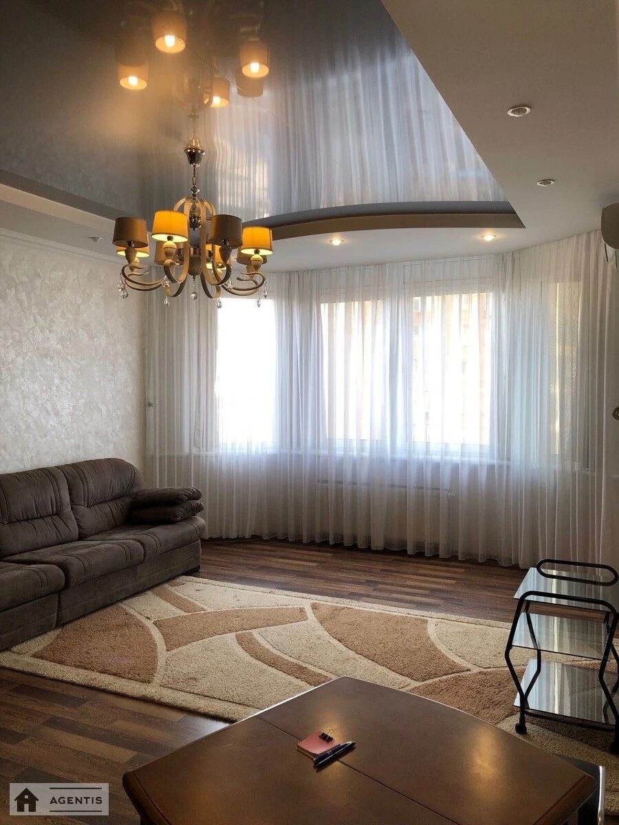Apartment for rent. 3 rooms, 80 m², 6th floor/23 floors. 1, Mykilsko-Slobidska 1, Kyiv. 