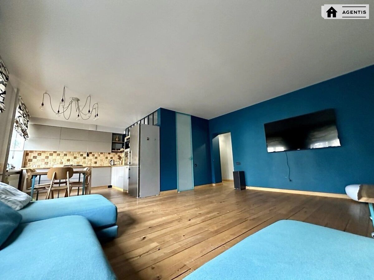 Здам квартиру. 4 rooms, 106 m², 2nd floor/5 floors. 14, Салютна 14, Київ. 