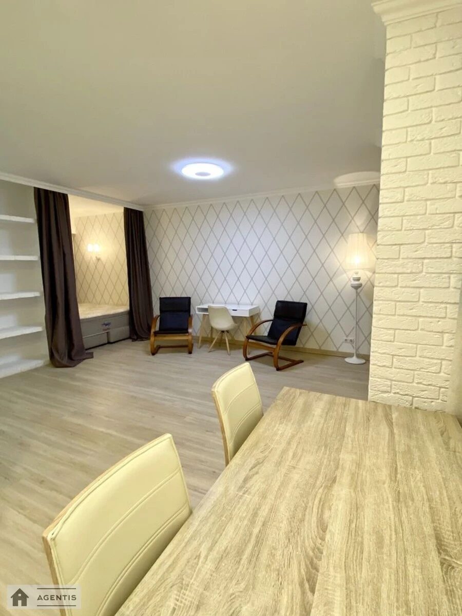 Здам квартиру. 1 room, 40 m², 2nd floor/9 floors. Регенераторна 4, Київ. 