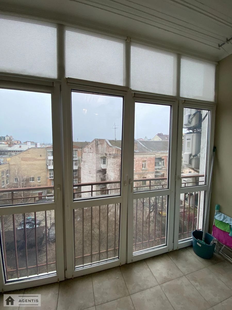 Apartment for rent 5 rooms, 164 m², 6th fl./8 floors. 30, Schekavytcka 30, Kyiv. 