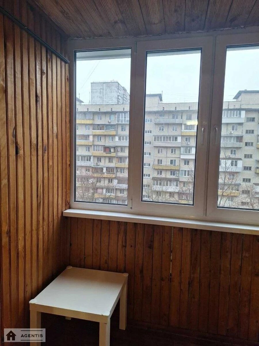 Apartment for rent. 3 rooms, 62 m², 6th floor/9 floors. 9, Volodymyra Ivasyuka prosp. Heroyiv Stalinhrada, Kyiv. 