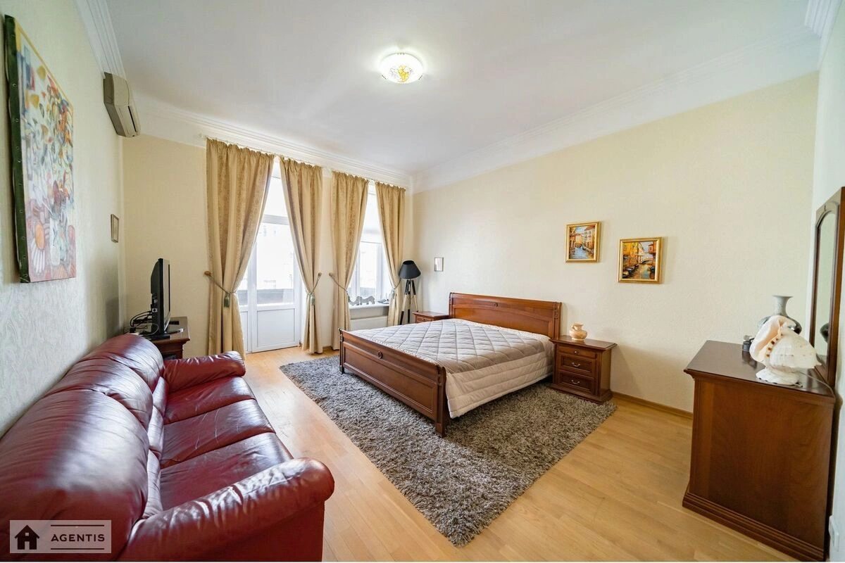 Apartment for rent. 4 rooms, 180 m², 3rd floor/5 floors. 18, Antonovycha vul. Horkoho, Kyiv. 