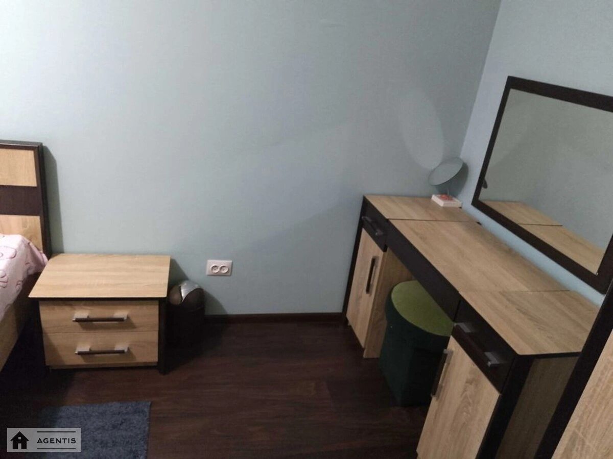 Apartment for rent. 3 rooms, 96 m², 21 floor/24 floors. 13, Zdolbunivska 13, Kyiv. 