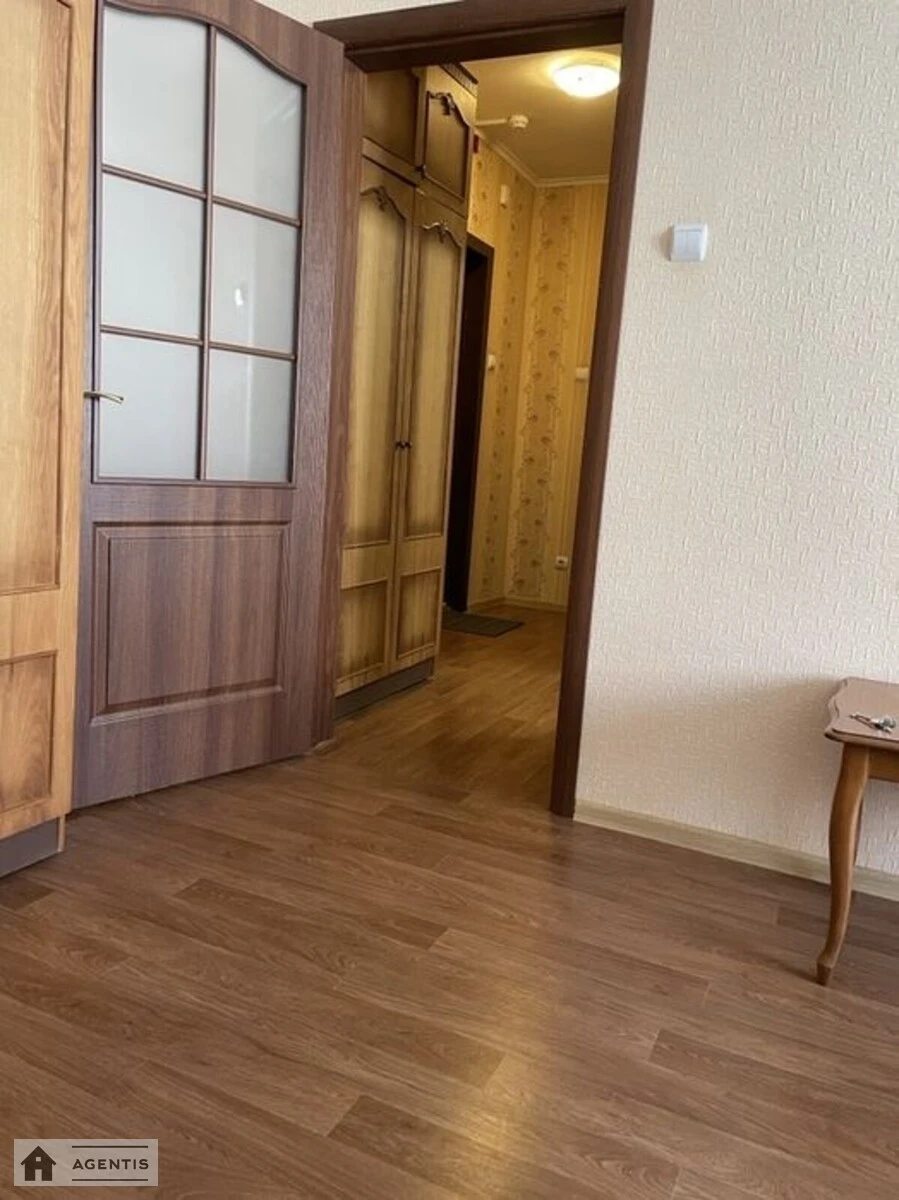 Apartment for rent. 1 room, 39 m², 18 floor/25 floors. 38, Yelyzavety Chavdar vul., Kyiv. 
