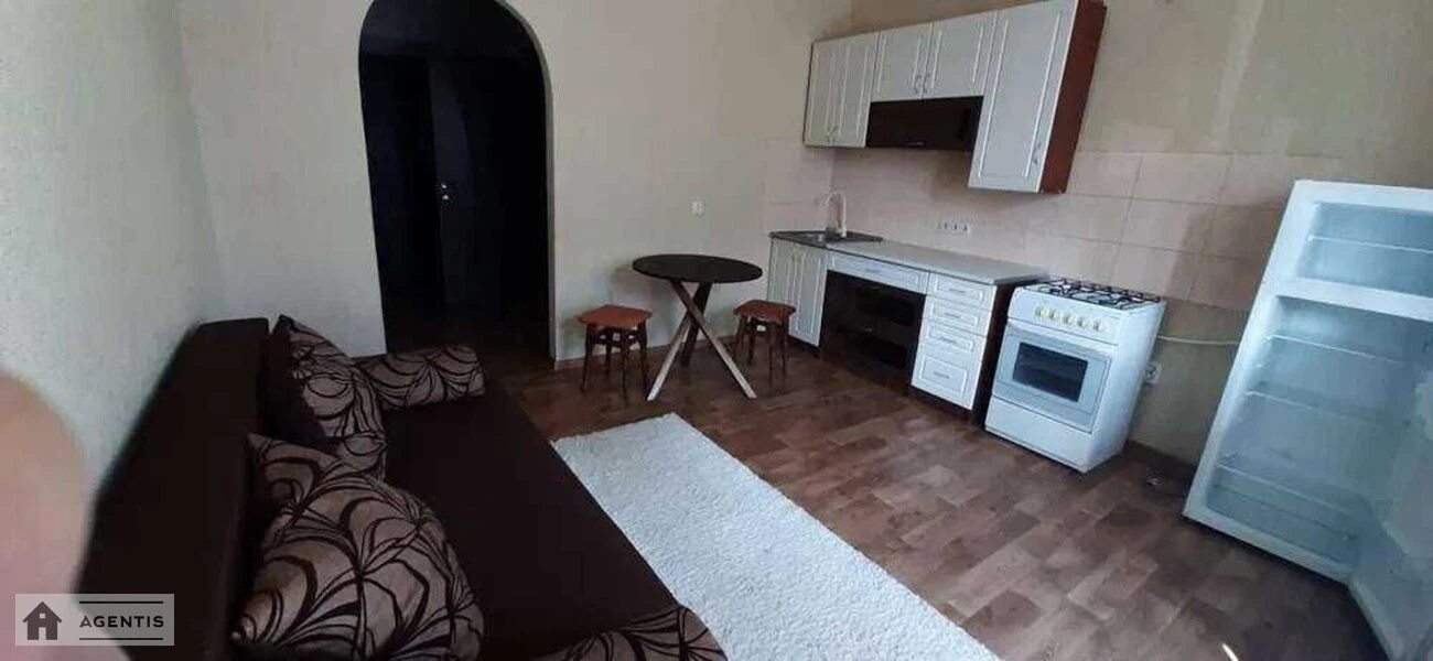 Apartment for rent. 1 room, 43 m², 1st floor/8 floors. 52, Metrologichna 52, Kyiv. 