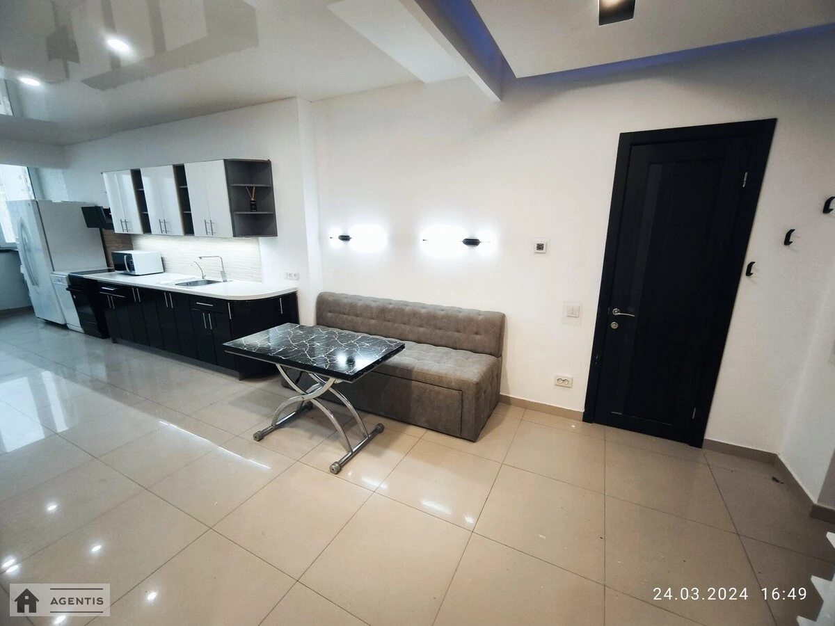 Apartment for rent. 3 rooms, 100 m², 15 floor/26 floors. Valeriya Lobanovskoho prosp. Chervonozoryanyy, Kyiv. 