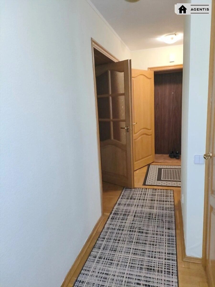 Apartment for rent. 1 room, 40 m², 2nd floor/16 floors. 2, Andriya Verkhohlyada vul. Mykhayla Drahomirova, Kyiv. 