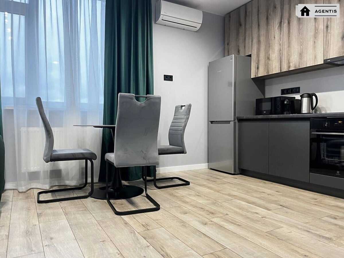Apartment for rent. 2 rooms, 38 m², 4th floor/6 floors. 19, Mendelyeyeva 19, Kyiv. 