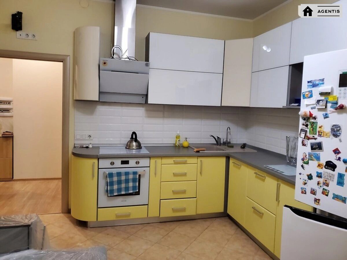 Apartment for rent. 2 rooms, 84 m², 4th floor/10 floors. 45, Vyshgorodska 45, Kyiv. 